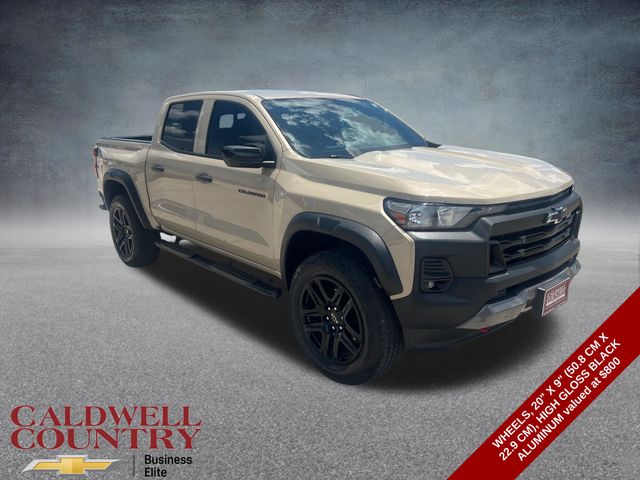 Sand Dune Metallic 2023 Chevrolet Colorado Pickup Truck Four-Wheel Drive 8-Speed Automatic