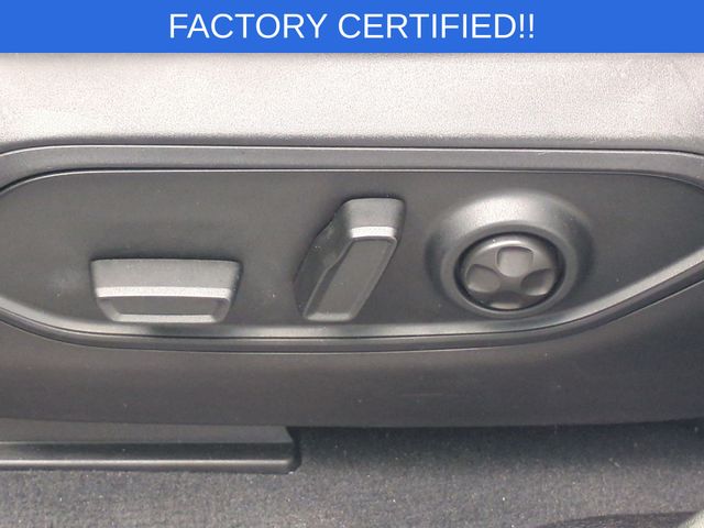 Used 2022 White Jeep Altitude image 17