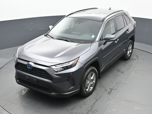 2024 Toyota RAV4 Hybrid XLE 38