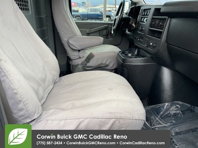 2018 GMC Savana 2500 Work Van 19