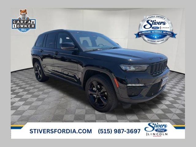 Diamond Black Crystal Pearlcoat 2024 Jeep Grand Cherokee SUV / Crossover Four-Wheel Drive 8-Speed Automatic