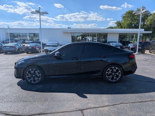 2025 BMW 2 Series photo 1