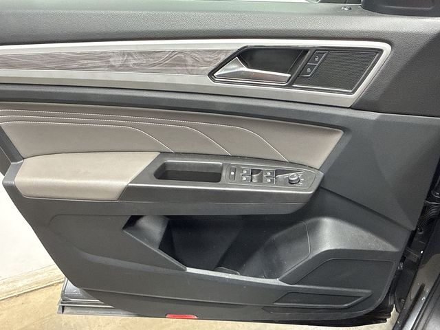 2022 Volkswagen Atlas Cross Sport 3.6L V6 SE w/Technology Gray at Bob Ruth Ford