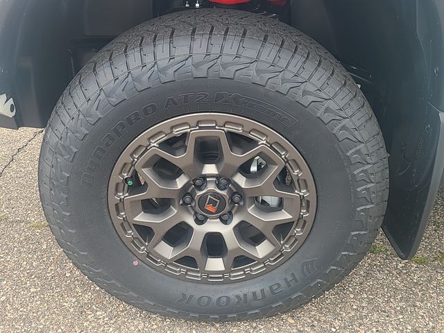 New 2026 Nissan Frontier Truck