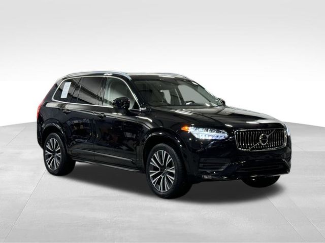 2022 Volvo XC90 T5 Momentum 7