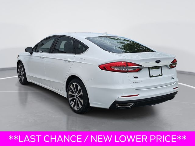 Used 2020 White Ford SE image 5