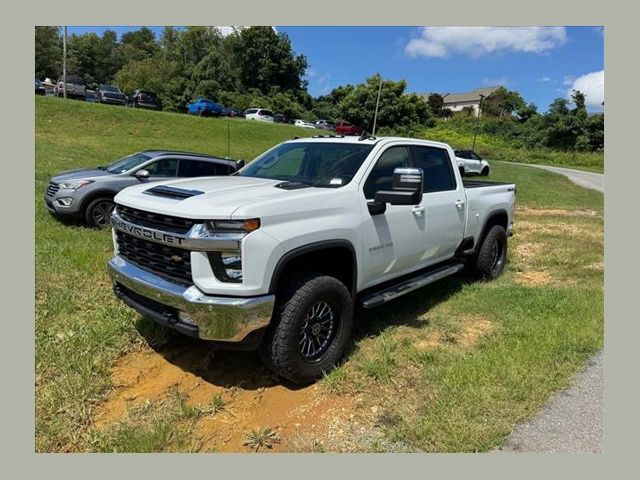 Summit White 2021 Chevrolet Silverado 2500HD Pickup Truck Four-Wheel Drive Automatic