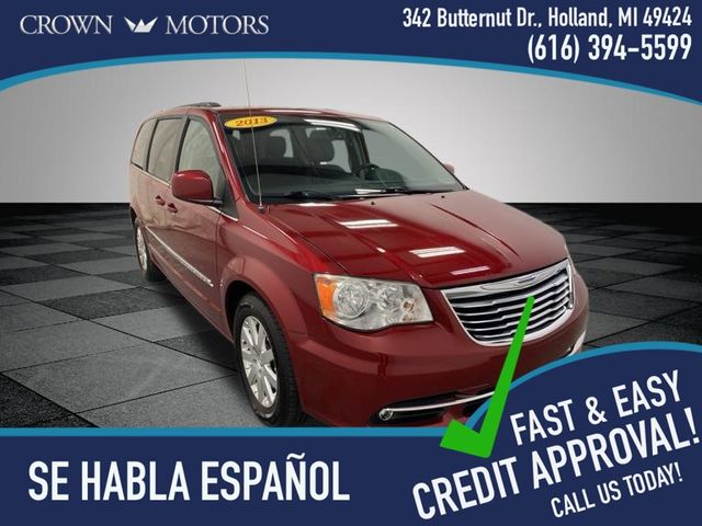 Deep Cherry Red Crystal Pearlcoat 2013 Chrysler Town & Country Touring FWD Minivan Front-Wheel Drive 6-Speed Automatic