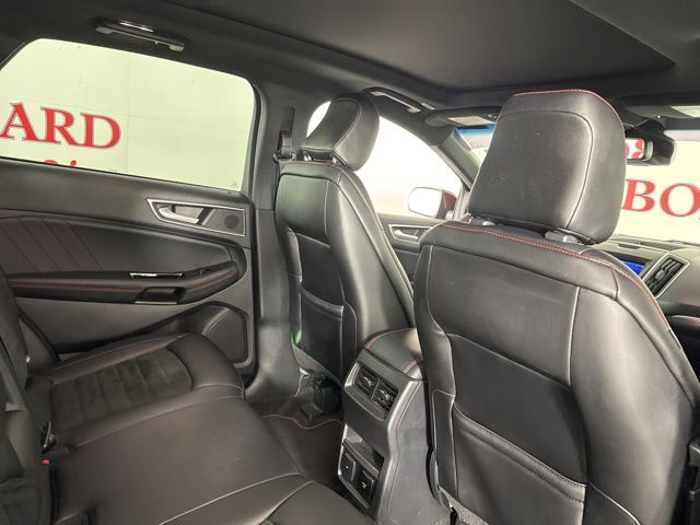 2020 Burgundy Velvet Metallic Tinted Clearcoat Ford Edge ST Line FWD SUV