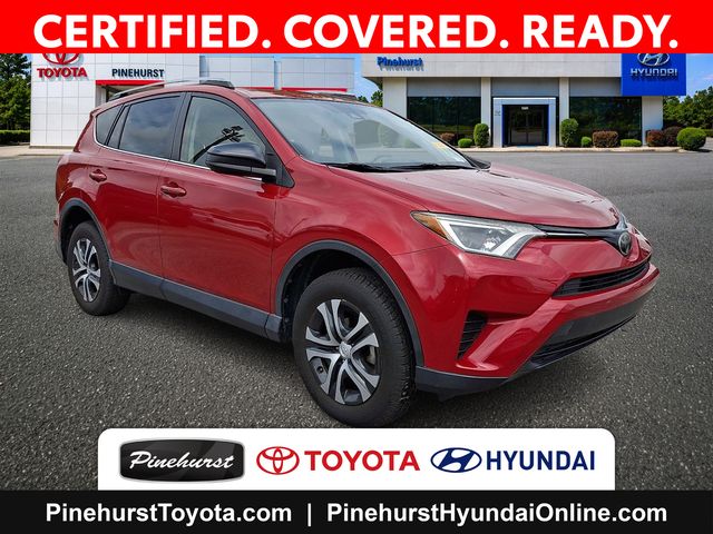 2017 Toyota RAV4 LE's photo
