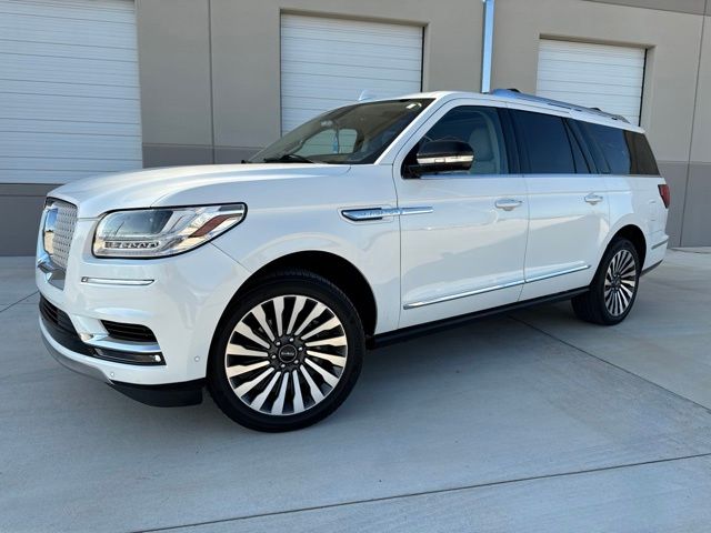 White 2021 Lincoln Navigator SUV / Crossover Four-Wheel Drive Automatic