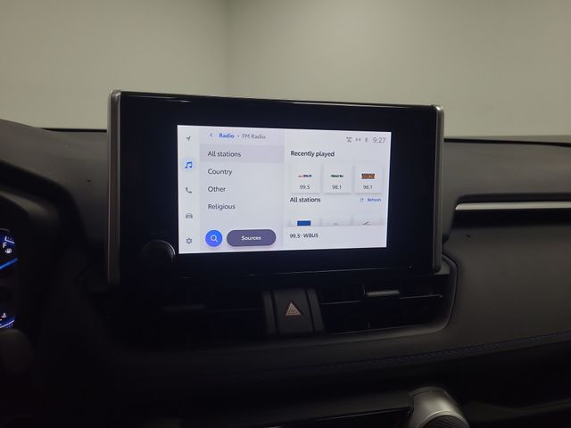 2023 – Toyota – RAV4 Hybrid