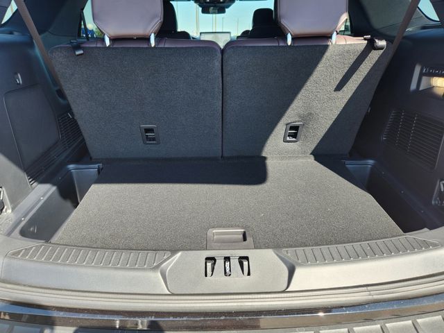2025 Ford Explorer Platinum photo