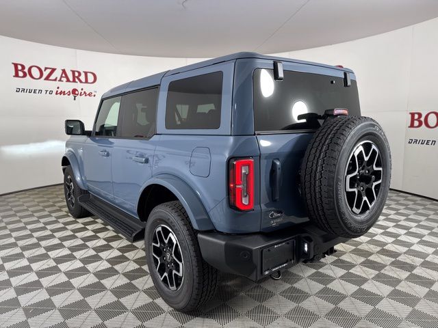 2025 Azure Gray Metallic Tri-Coat Ford Bronco Outer Banks 4X4 SUV