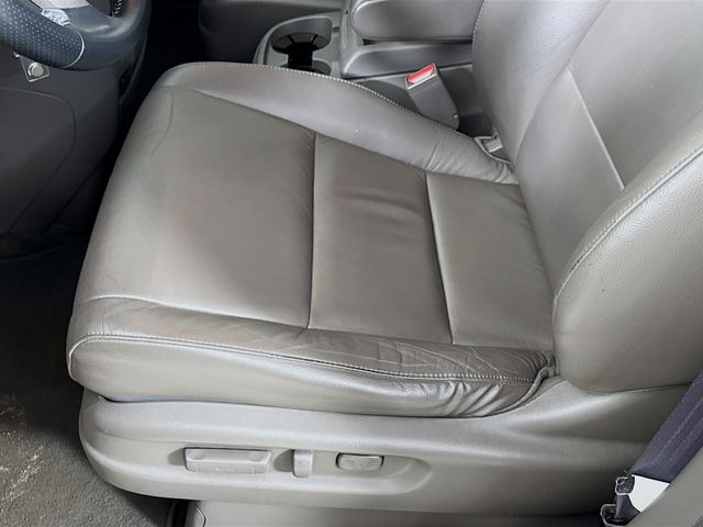 2013 Gray Honda Odyssey Touring FWD Van