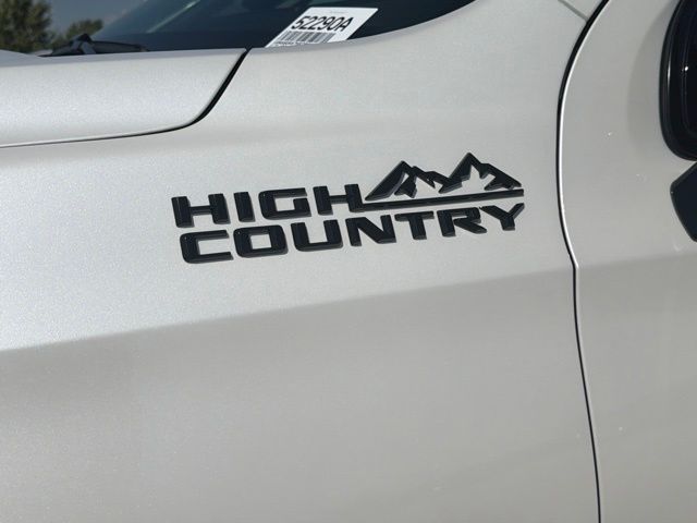 Used 2025 Chevrolet Suburban SUV