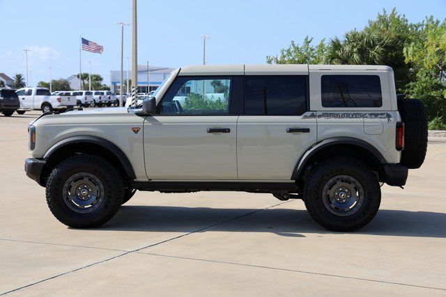 2025 Ford Bronco Badlands - 4