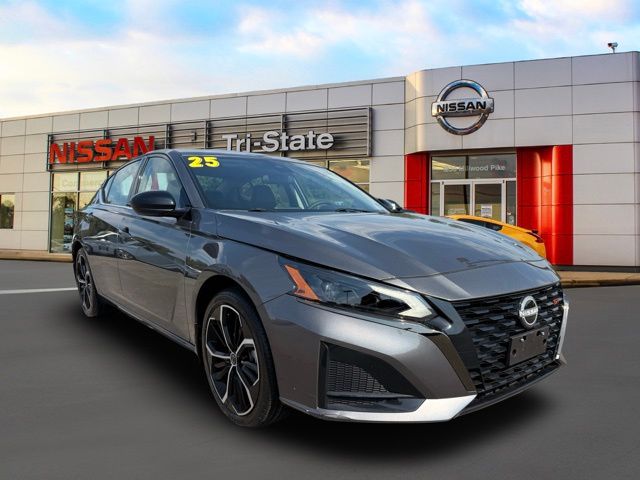 Gray (Gun Metallic) 2025 Nissan Altima Sedan Front-Wheel Drive Continuously Variable Transmission