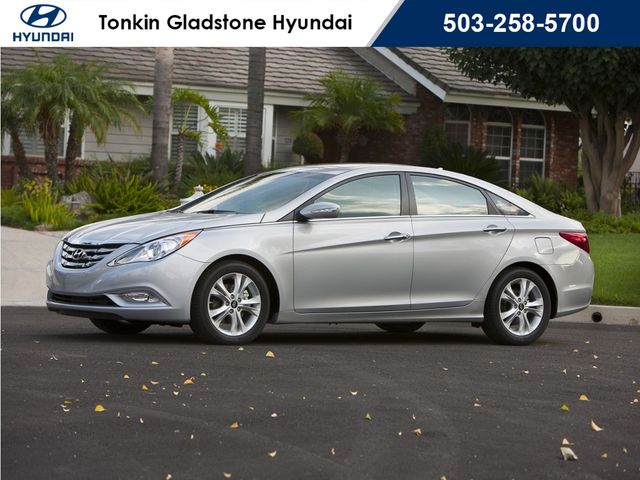 Iridescent Silver Blue Pearl Mica 2012 Hyundai Sonata Sedan Front-Wheel Drive 6-Speed Automatic