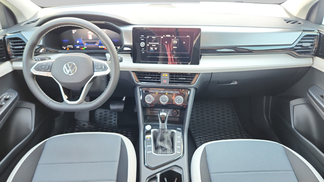 2025 Volkswagen Taos