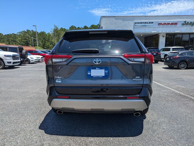 2022 Toyota RAV4 Hybrid SE