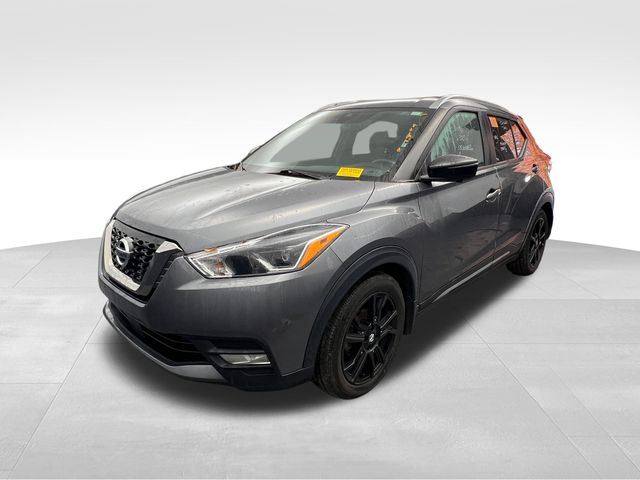 2020 Nissan Kicks SR 5