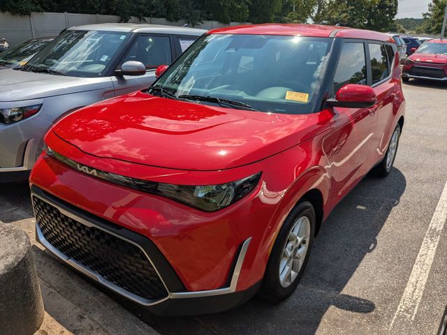2025 Kia Soul 2.0L LX IVT's photo