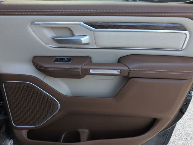 Used 2019 Black Ram Laramie image 31
