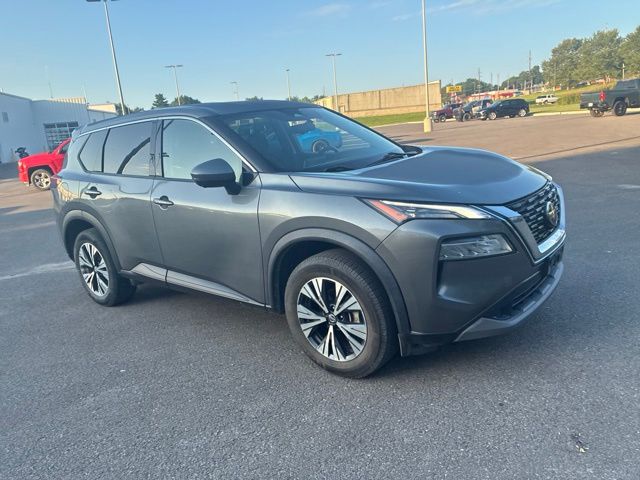 Used 2021 Gray Nissan SV image 6