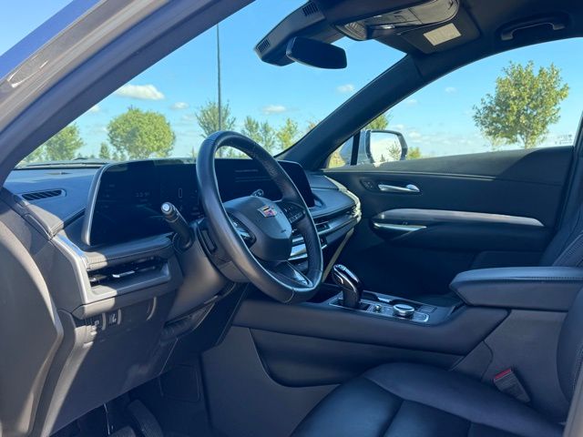 2024 Cadillac XT4 AWD Premium Luxury