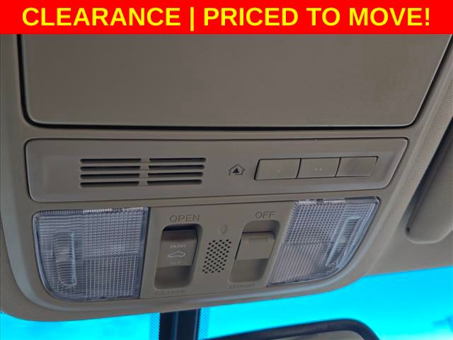 Used 2011 White Honda EX-L image 26