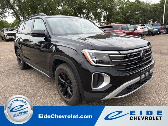 Deep Black Pearl 2024 Volkswagen Atlas SUV / Crossover All-Wheel Drive 8-Speed Automatic