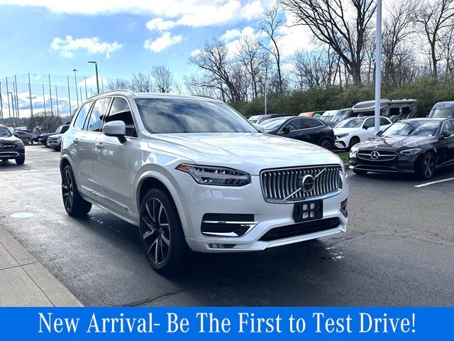 Crystal White 2024 Volvo XC90 B6 Plus Bright Theme 7-Passenger AWD SUV / Crossover All-Wheel Drive Automatic