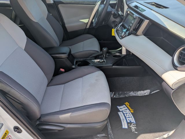 2014 Toyota RAV4 - Image 31