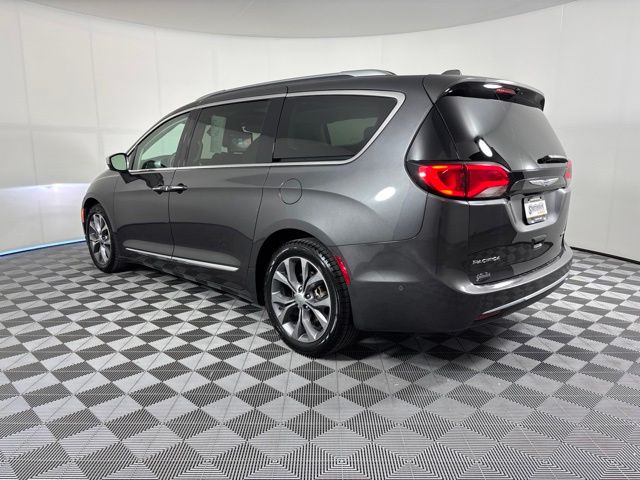 Used 2019 Chrysler Pacifica Van