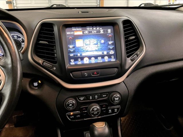 2018 Jeep Cherokee Limited White at Auto Express Mitsubishi