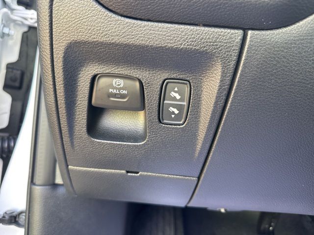 2026 Ram 1500 Big Horn/Lone Star - Bright White Clearcoat exterior view 18