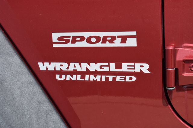 Used 2013 Jeep Wrangler SUV