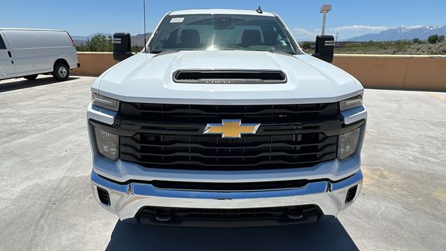 2024 Chevrolet Silverado 3500HD Work Truck 8