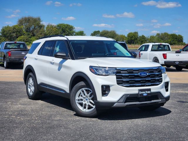 2025 Ford Explorer Active 2