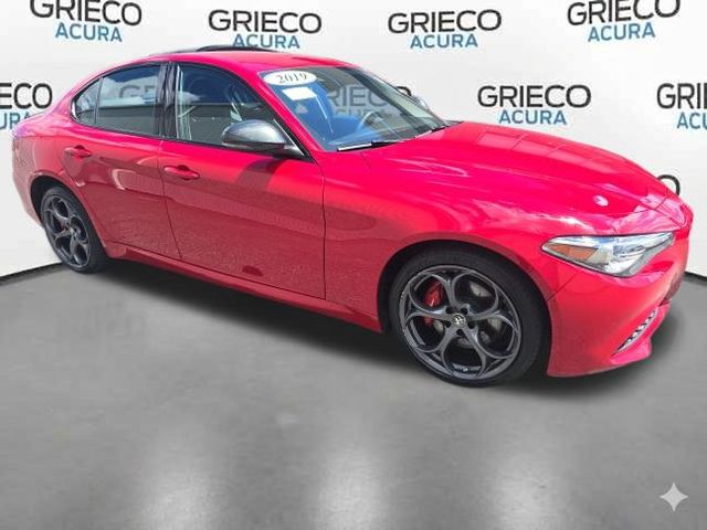 2019 Alfa Romeo Giulia 2.0 Auto AWD's photo
