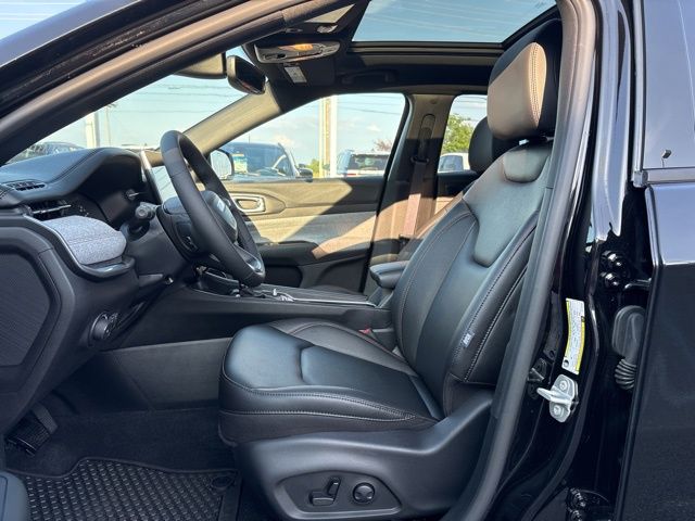 Used 2024 Jeep Compass Latitude Lux 4D Sport Utility