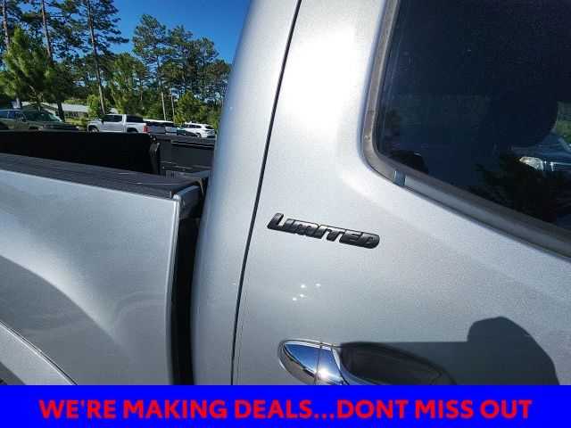 2017 Toyota Tacoma Limited photo