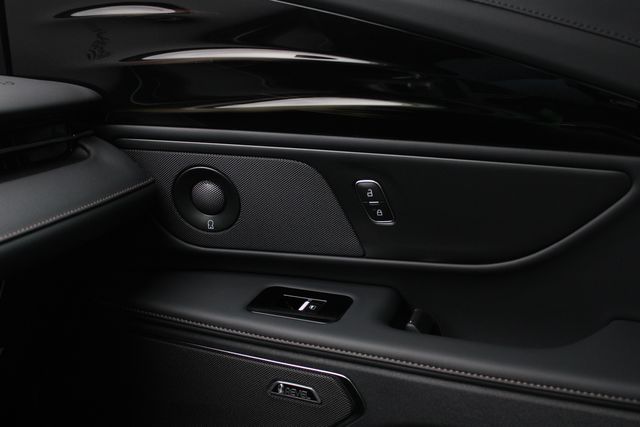 New 2026 White Lincoln Reserve image 22