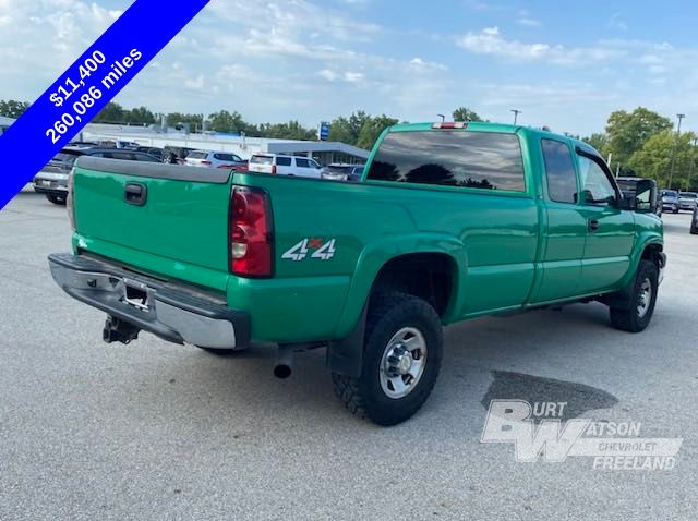 2004 Chevrolet Silverado 3500 LS 5