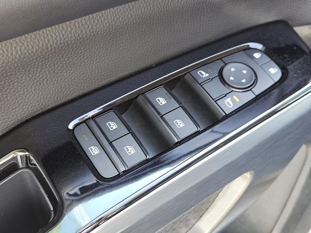 Used 2025 Nissan Pathfinder SUV
