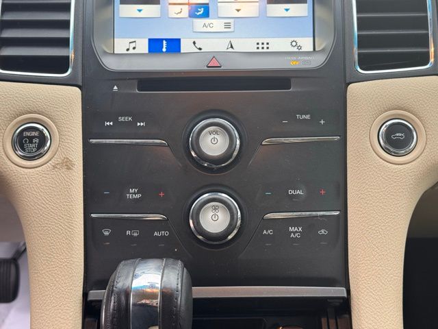 2018 Ford Taurus SEL