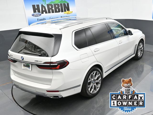 2023 BMW X7 xDrive40i photo