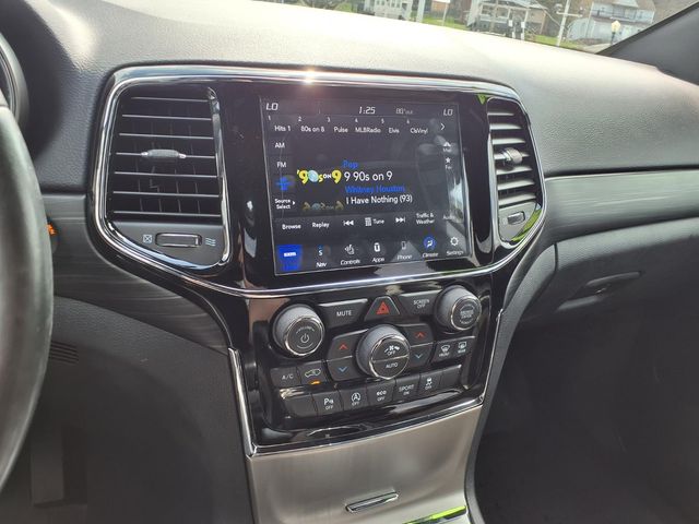 Used 2020 Black Jeep  image 14