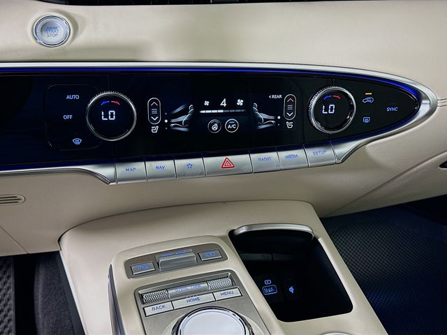 2025 Genesis GV70 Advanced 16